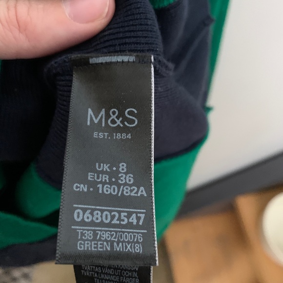 Mark’s and Spencer’s turtleneck - us size 4 - Picture 2 of 3